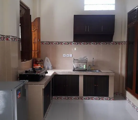 Guest house Nayanika House