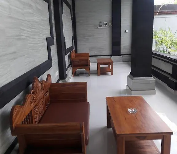 Nayanika House 2*