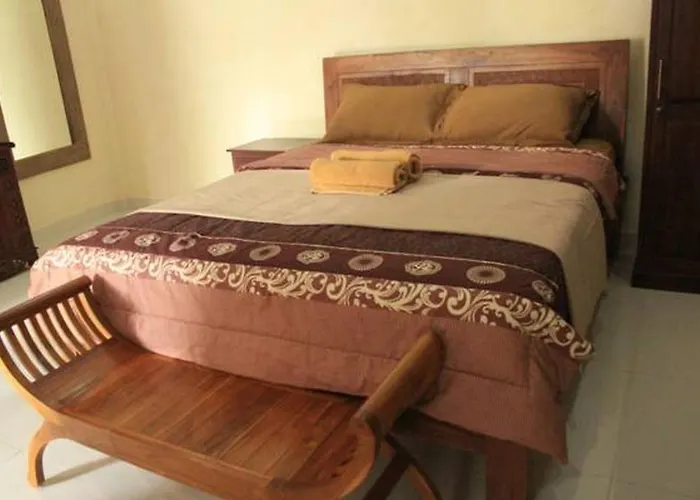 Guest house Nayanika House 2*